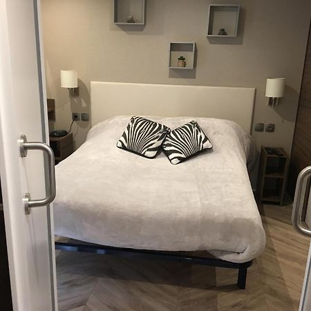 Mobilhome Familial 6 A 7 P 3 Chambres 42 M2 Saint Brevin Les Pierres Couchees Exterior photo