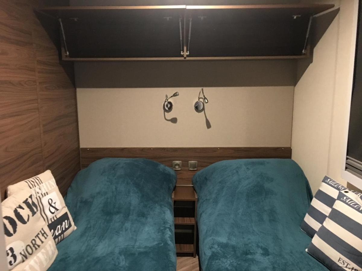 Mobilhome Familial 6 A 7 P 3 Chambres 42 M2 Saint Brevin Les Pierres Couchees Exterior photo