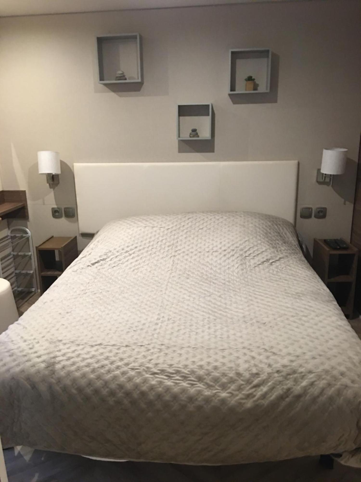 Mobilhome Familial 6 A 7 P 3 Chambres 42 M2 Saint Brevin Les Pierres Couchees Exterior photo