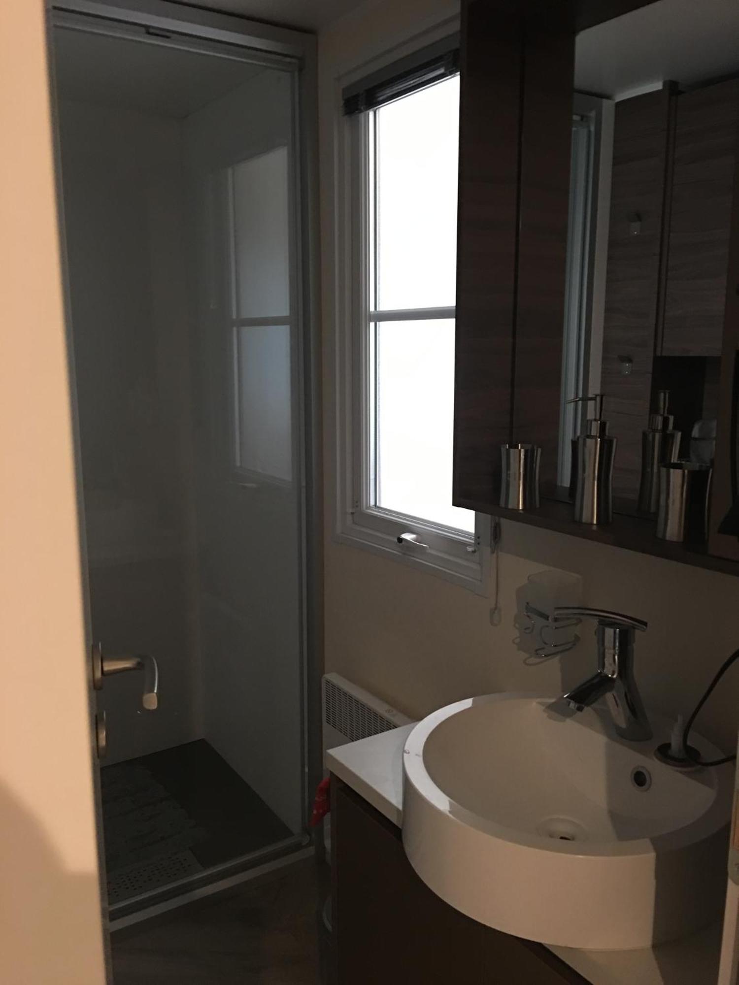 Mobilhome Familial 6 A 7 P 3 Chambres 42 M2 Saint Brevin Les Pierres Couchees Exterior photo